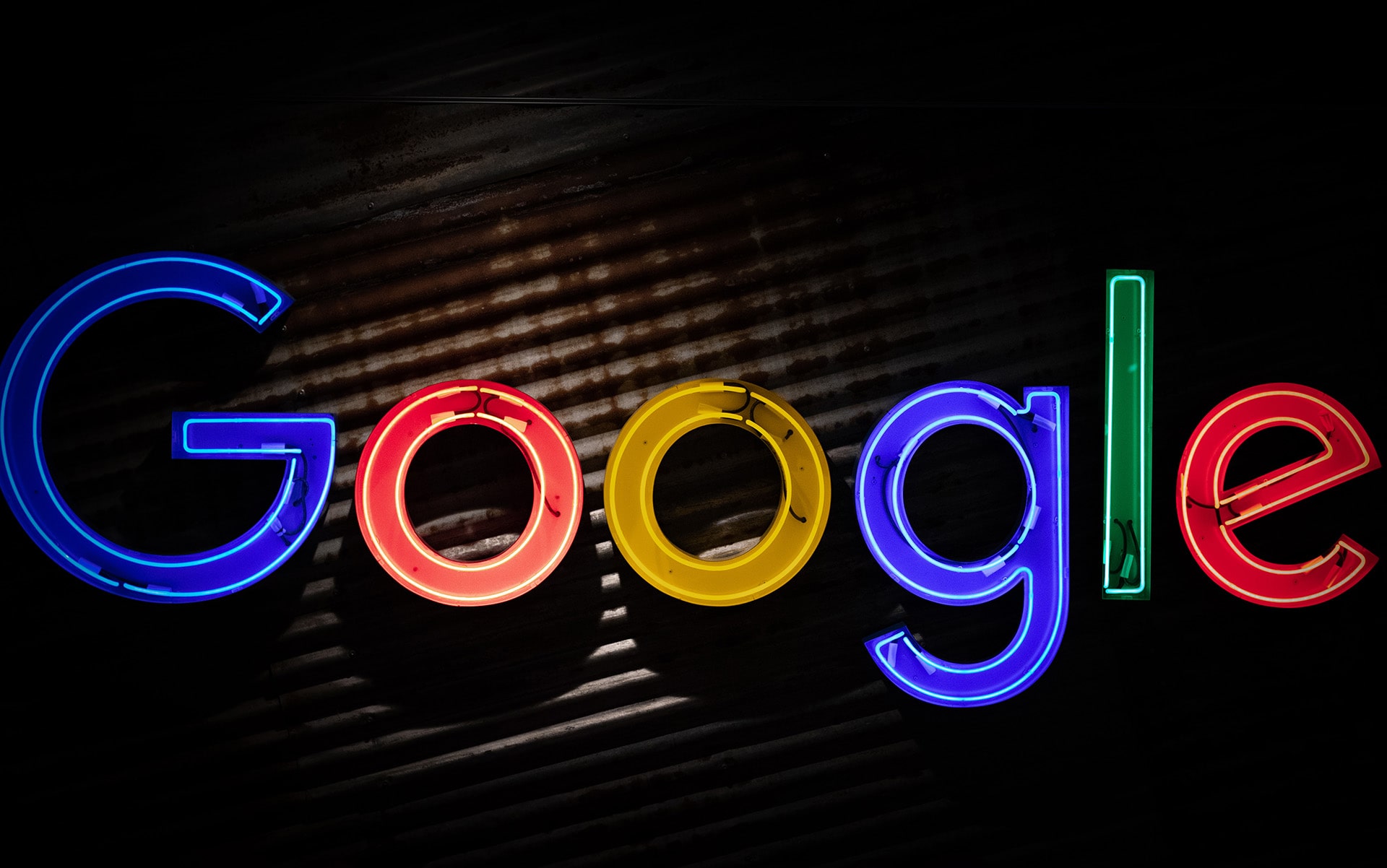 Google neon logo