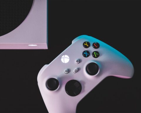Xbox controller and main unit